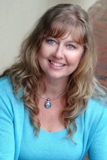 Elaine Maruca headshot