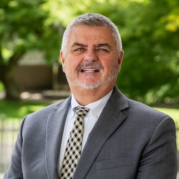 Headshot of Eric Nelson