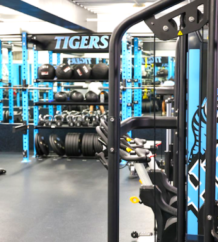Weight lifting equipment in the HFU gym